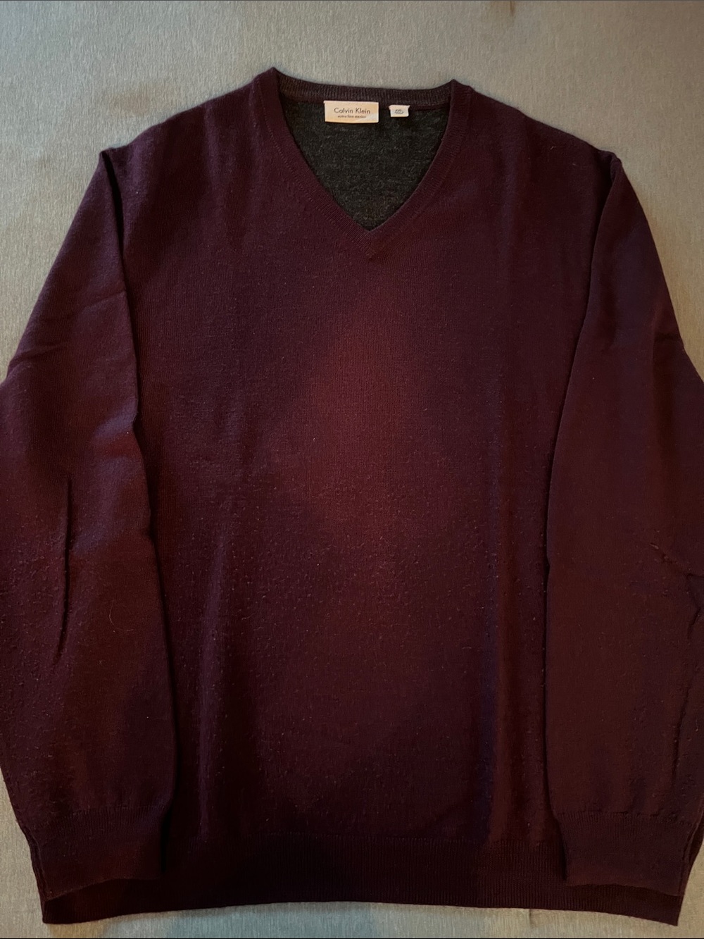 Calvin Klein Men's V-Neck Sweater - Deep Maroon extra fine merino